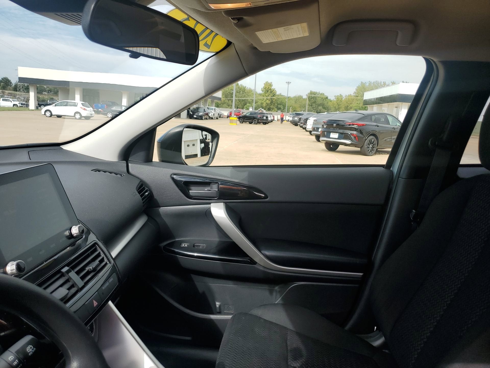 2023 Mitsubishi Eclipse Cross LE