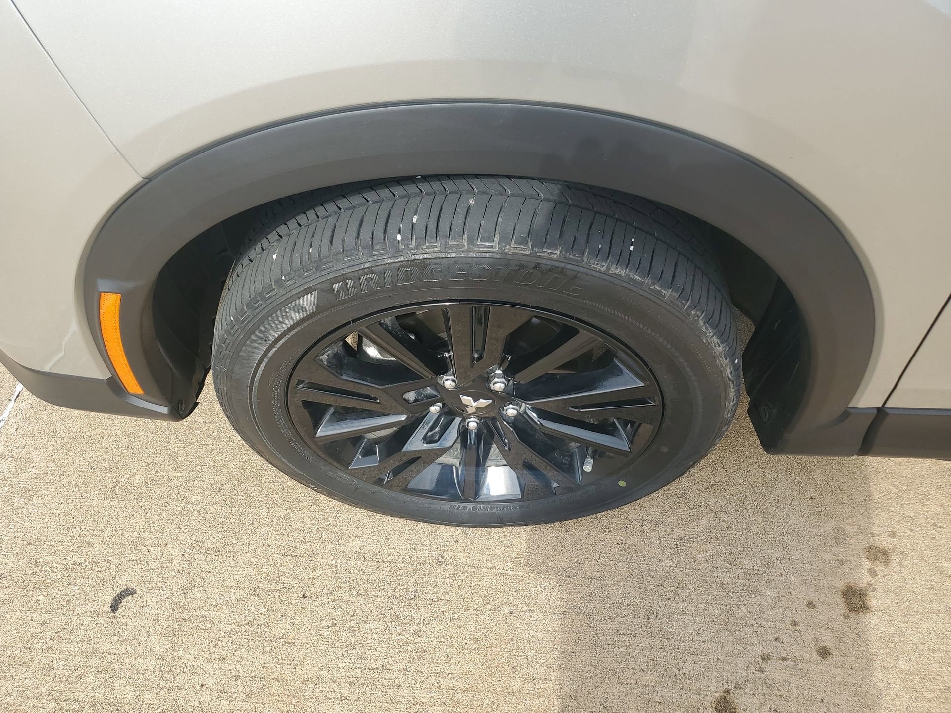 2023 Mitsubishi Eclipse Cross LE