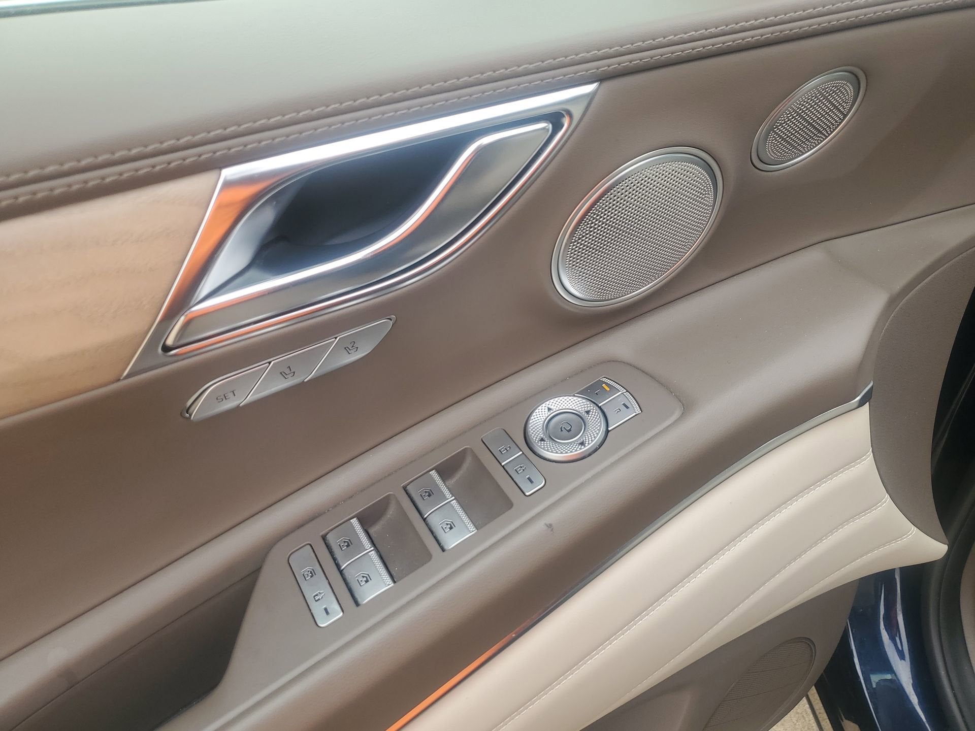 2022 Genesis GV80 Prestige Signature