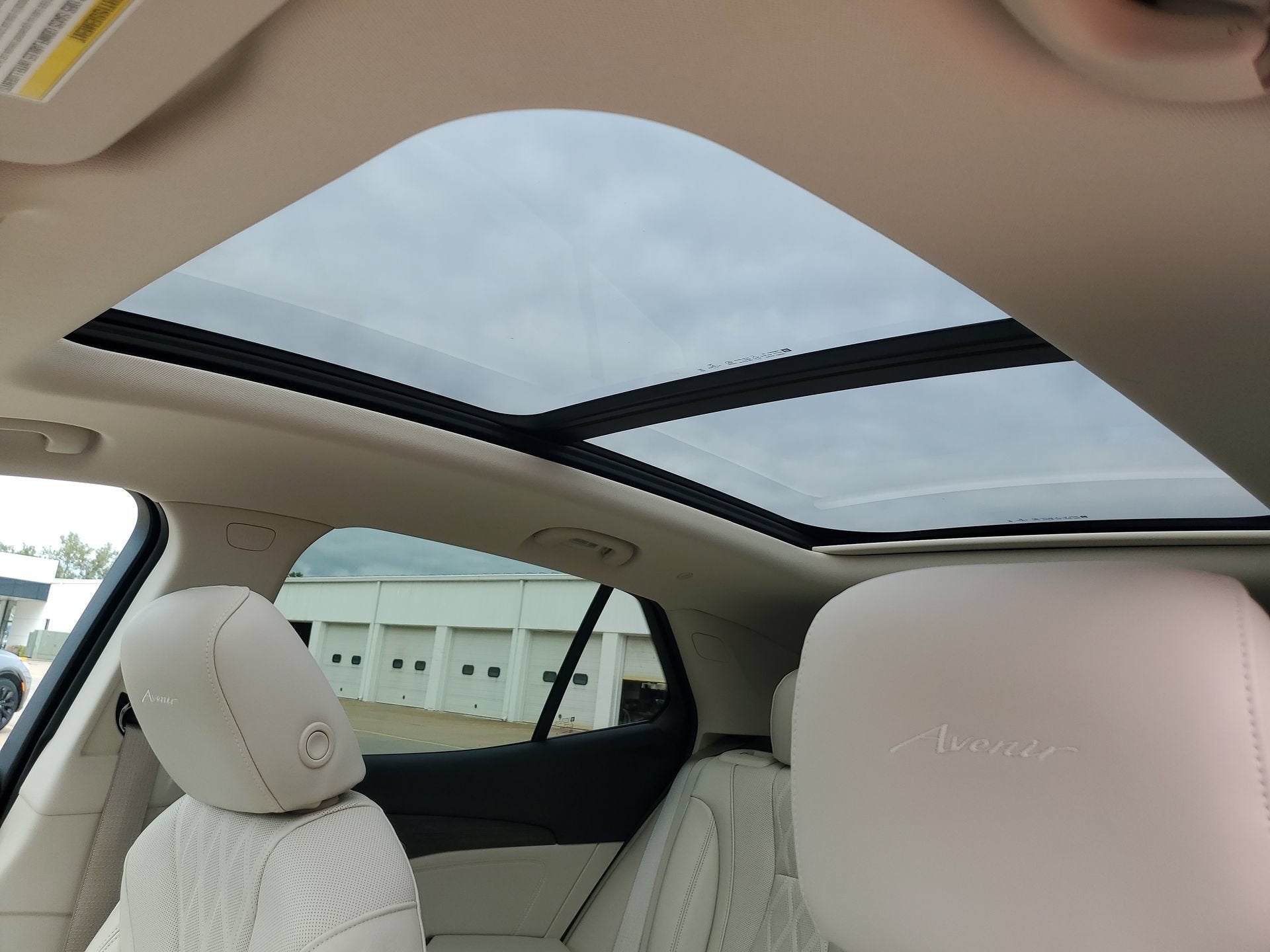 2022 Buick Envision Avenir