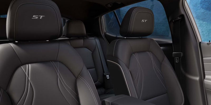 2026 Buick Envista interior cabin view in Quincy IL with spacious seating, premium materials, and modern digital cockpit design